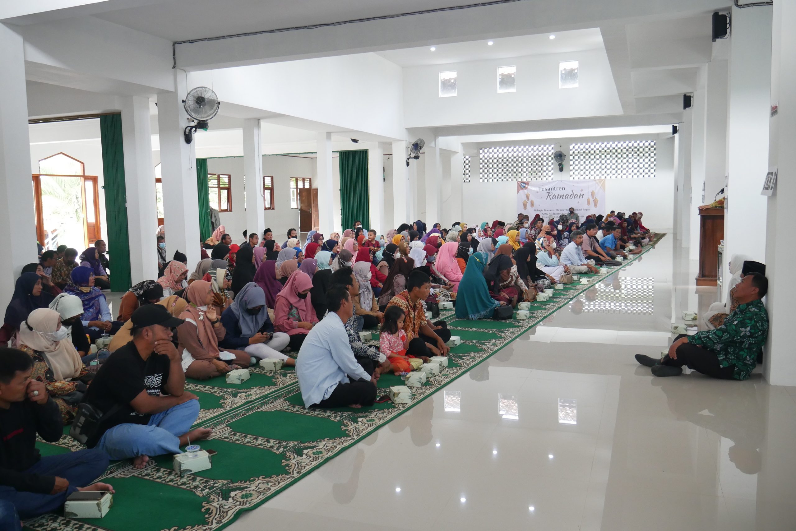 Pertemuan Rutin dengan Wali Murid