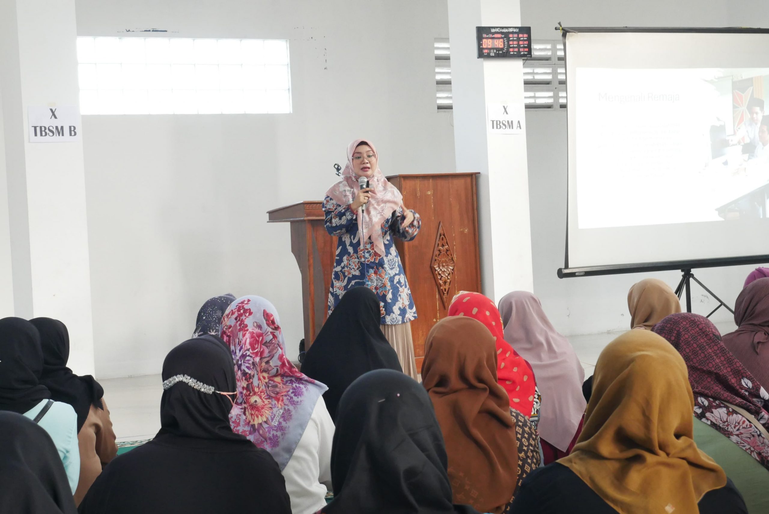 Parenting “Peran Orang Tua Menumbuhkan Motivasi Belajar Anak”